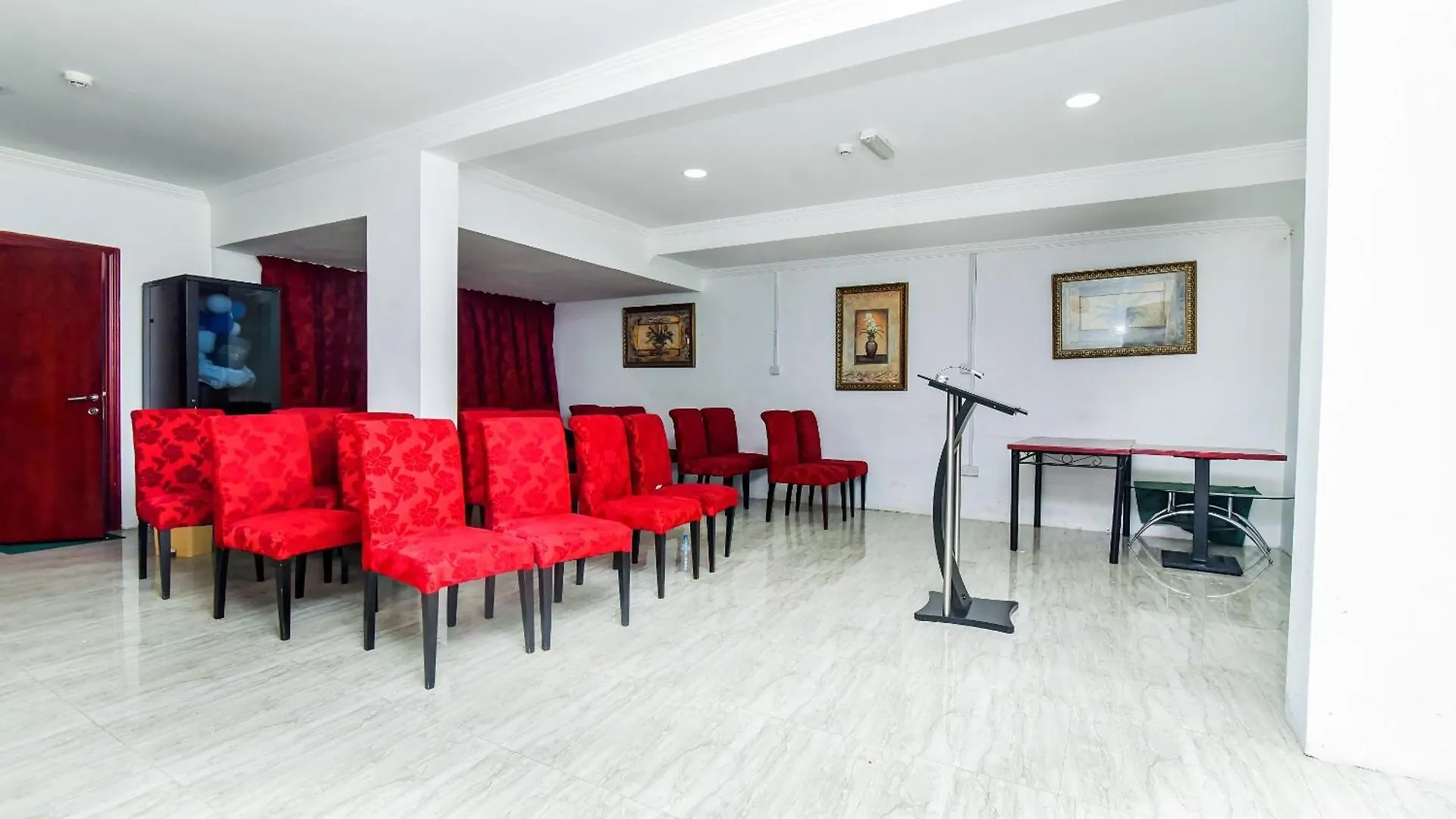 Oyo 492 Gulf Star Hotel Dubai